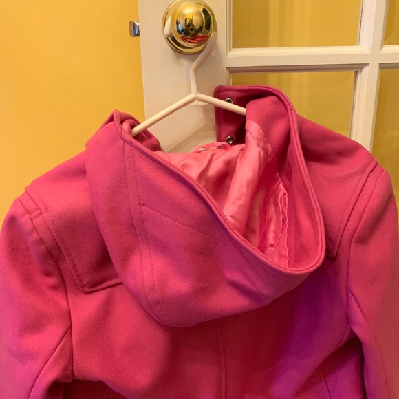 pink Benetton coat - Picture 3 of 3